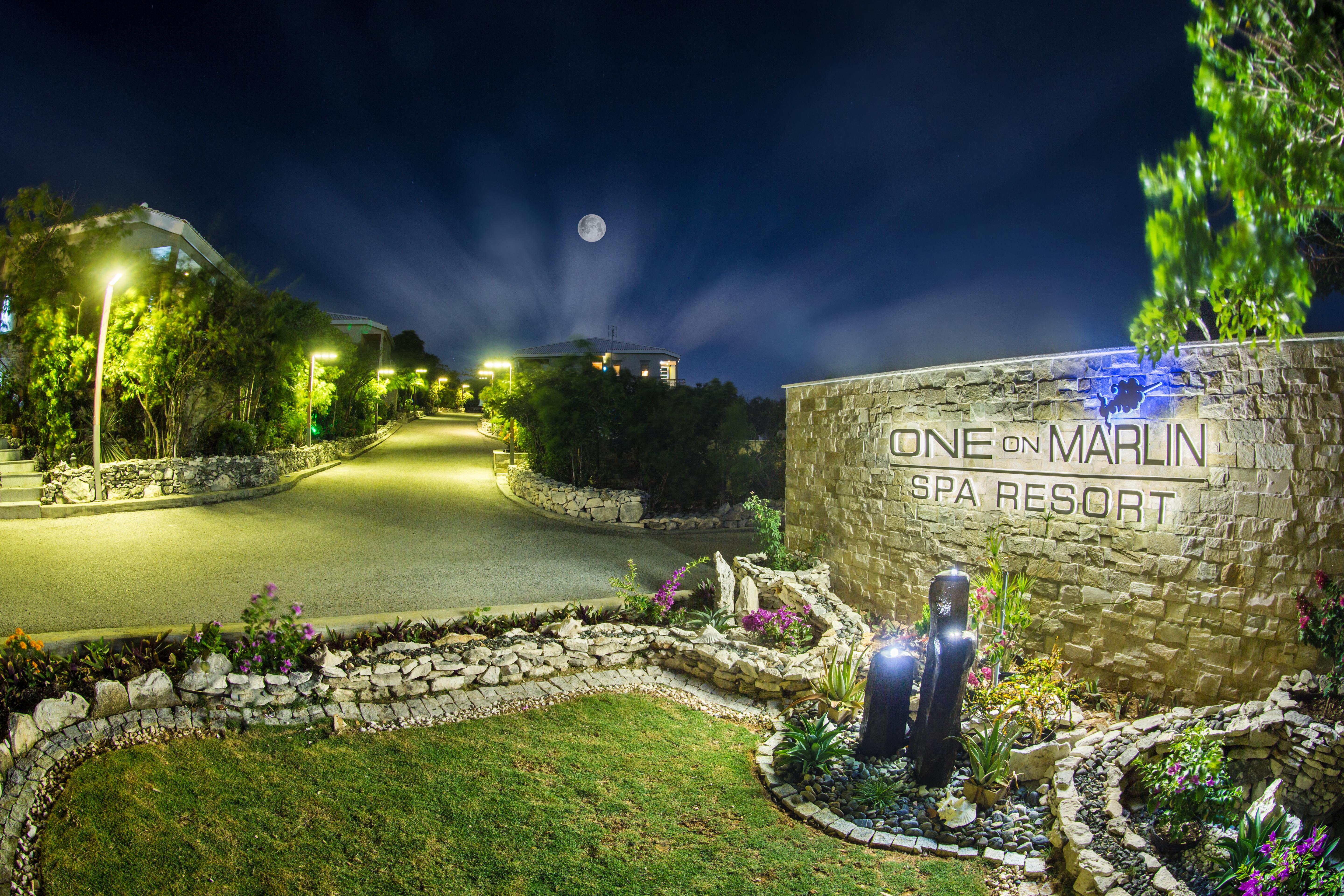 One On Marlin Resort (Adults Only) Turtle Cove Dış mekan fotoğraf