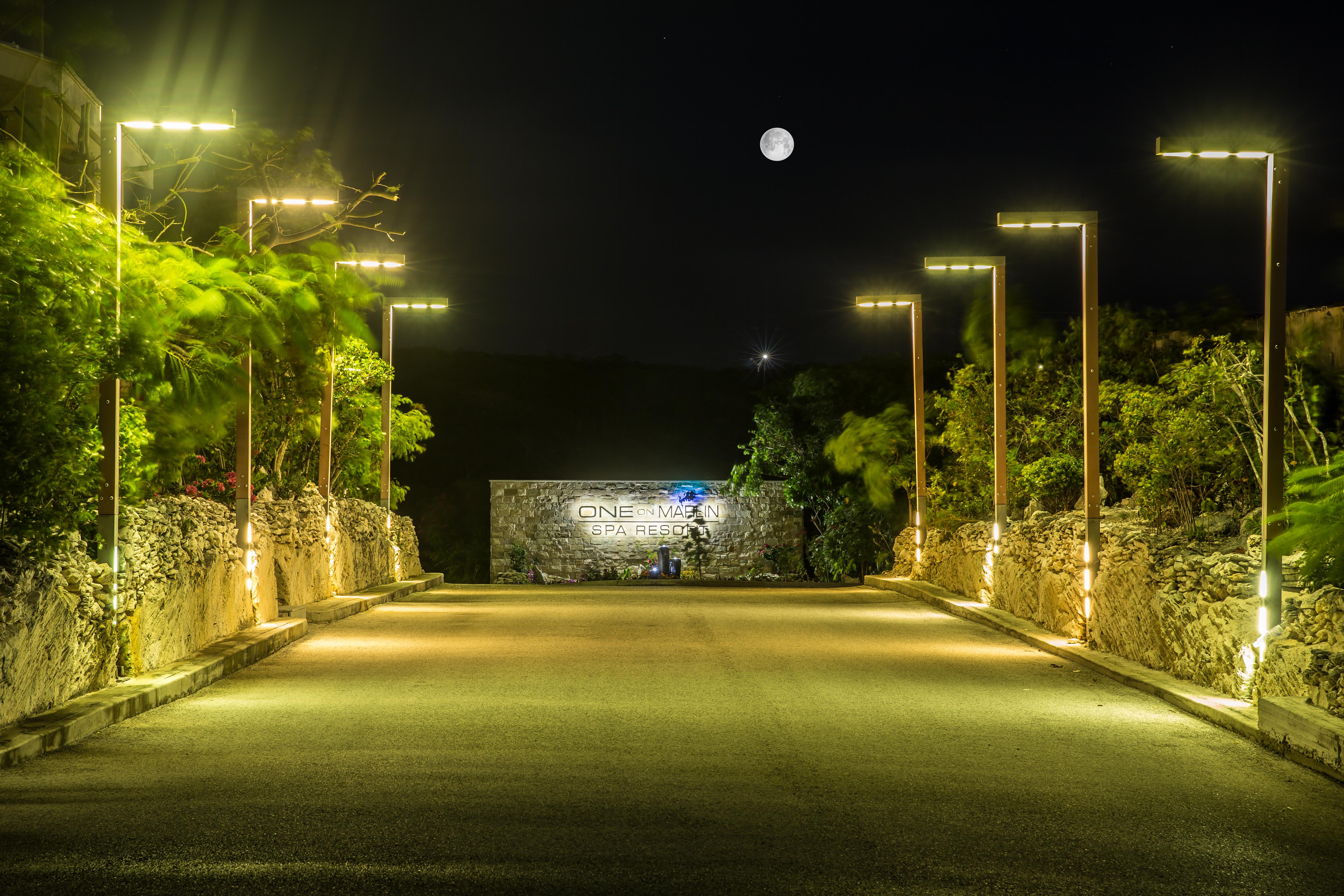 One On Marlin Resort (Adults Only) Turtle Cove Dış mekan fotoğraf